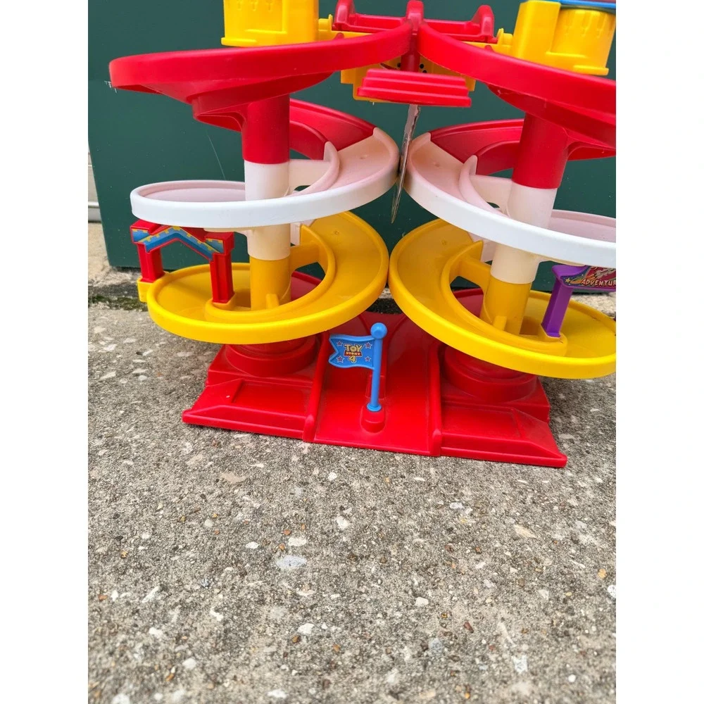 Fisher-Price Little People Toy Story 4 Carnival‎ Spiral Speedway Race Track Toy